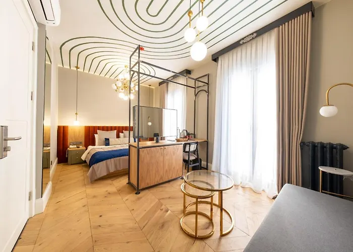 Balo イスタンブール